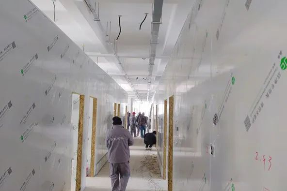 疫情就是命令，鍍鋁鋅鋼板銷售廠家宏鑫源緊急馳援多地方艙醫(yī)院建設(shè)(圖13)