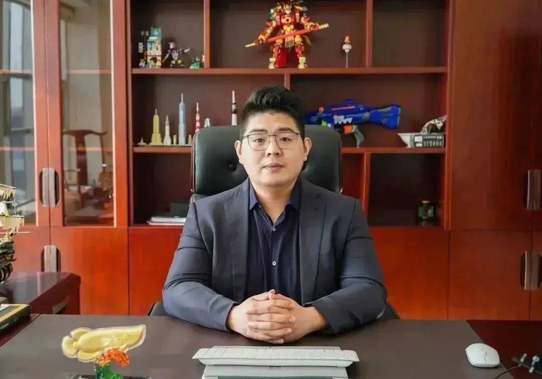 齊魯儒商！省委組織部《黨員干部之友》刊發(fā)宏鑫源集團(tuán)王文博風(fēng)采(圖1)