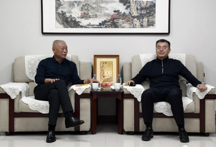 賡續(xù)友誼推進(jìn)合作 | 董事長(zhǎng)張昭會(huì)見宏鑫源董事長(zhǎng)王茂柳一行(圖1)